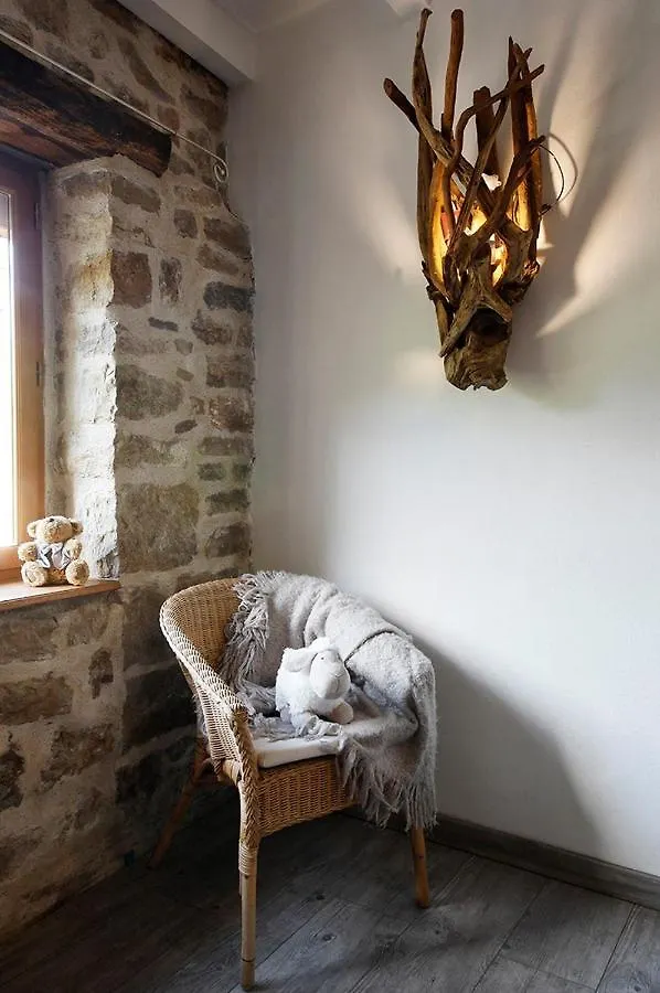 Bolozon La Belle Riviere Bed & Breakfast