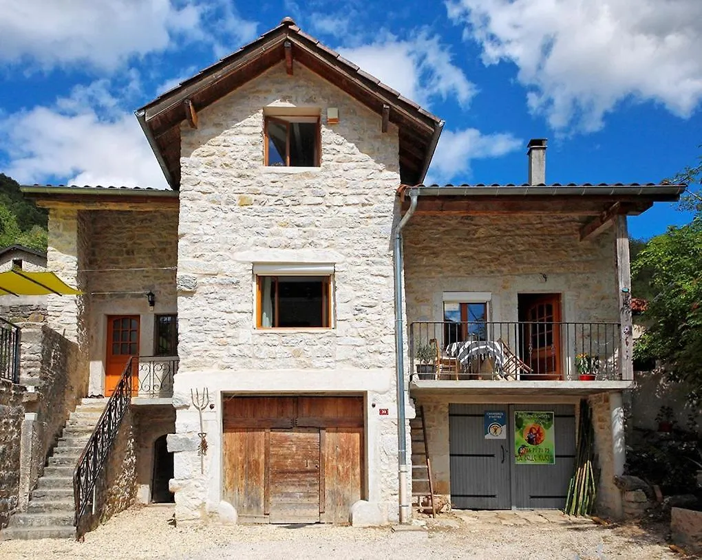 La Belle Riviere Bed & Breakfast Bolozon France